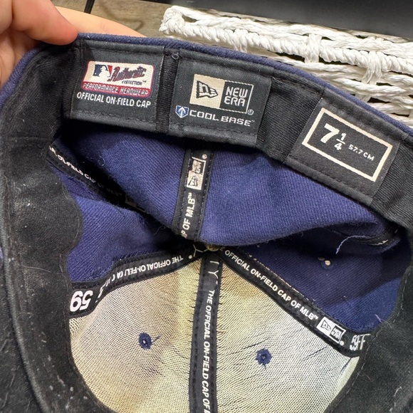 Cleveland Indians Fitted Hat - Picture 3 of 3